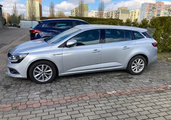 Renault Megane cena 45500 przebieg: 105000, rok produkcji 2016 z Słupsk małe 92